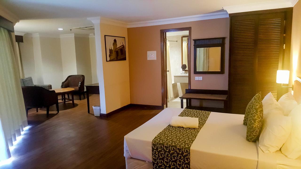 Hotel Legacy Порт-Діксон Екстер'єр фото
