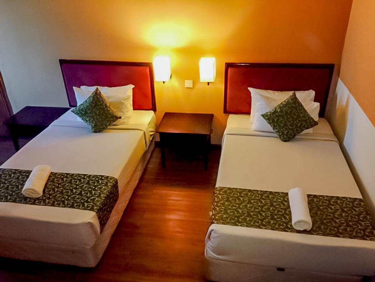 Hotel Legacy Порт-Діксон Екстер'єр фото